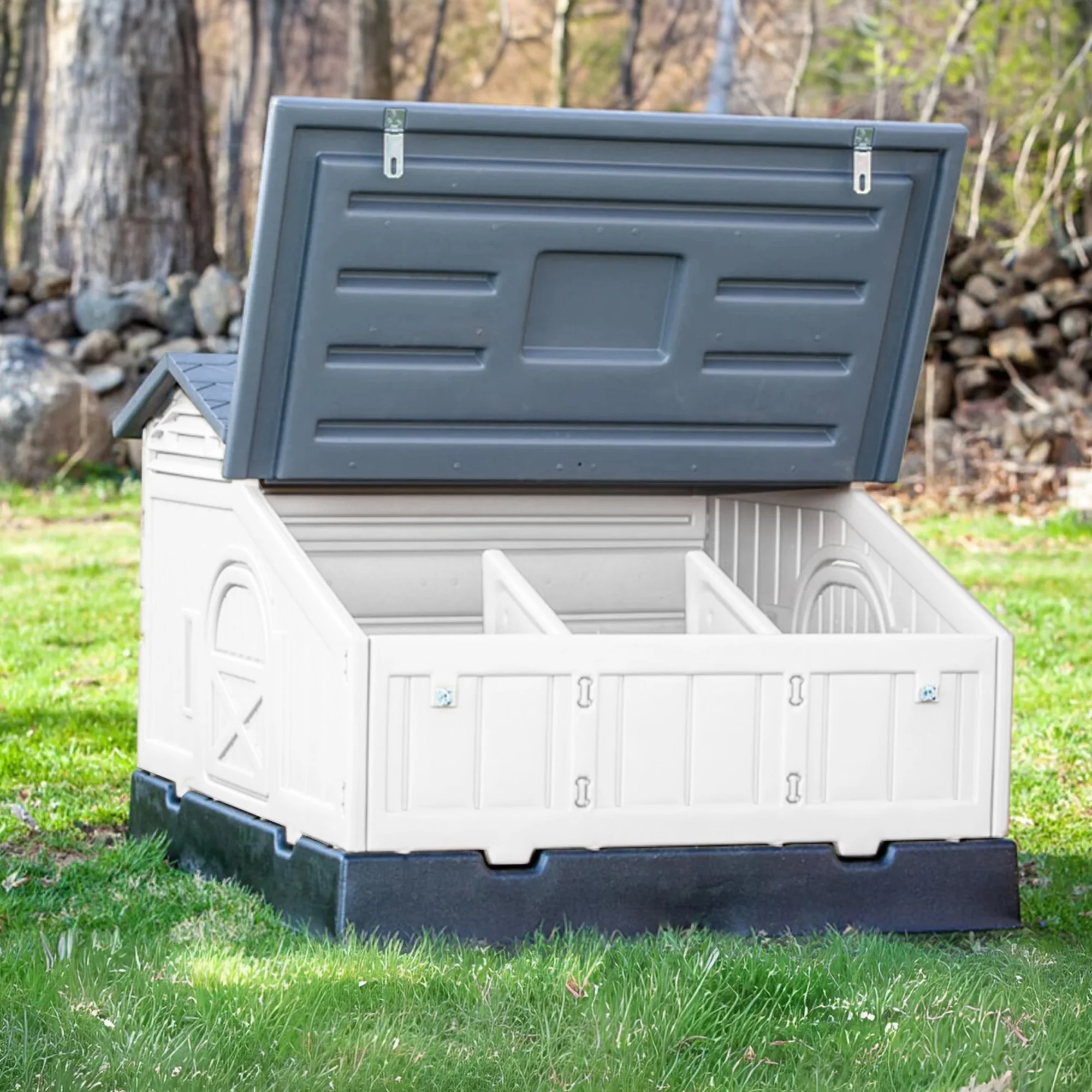 Snap Lock Formex Chicken Coop, Standard White (Up to 4 Chickens) - Buy Pet Shop