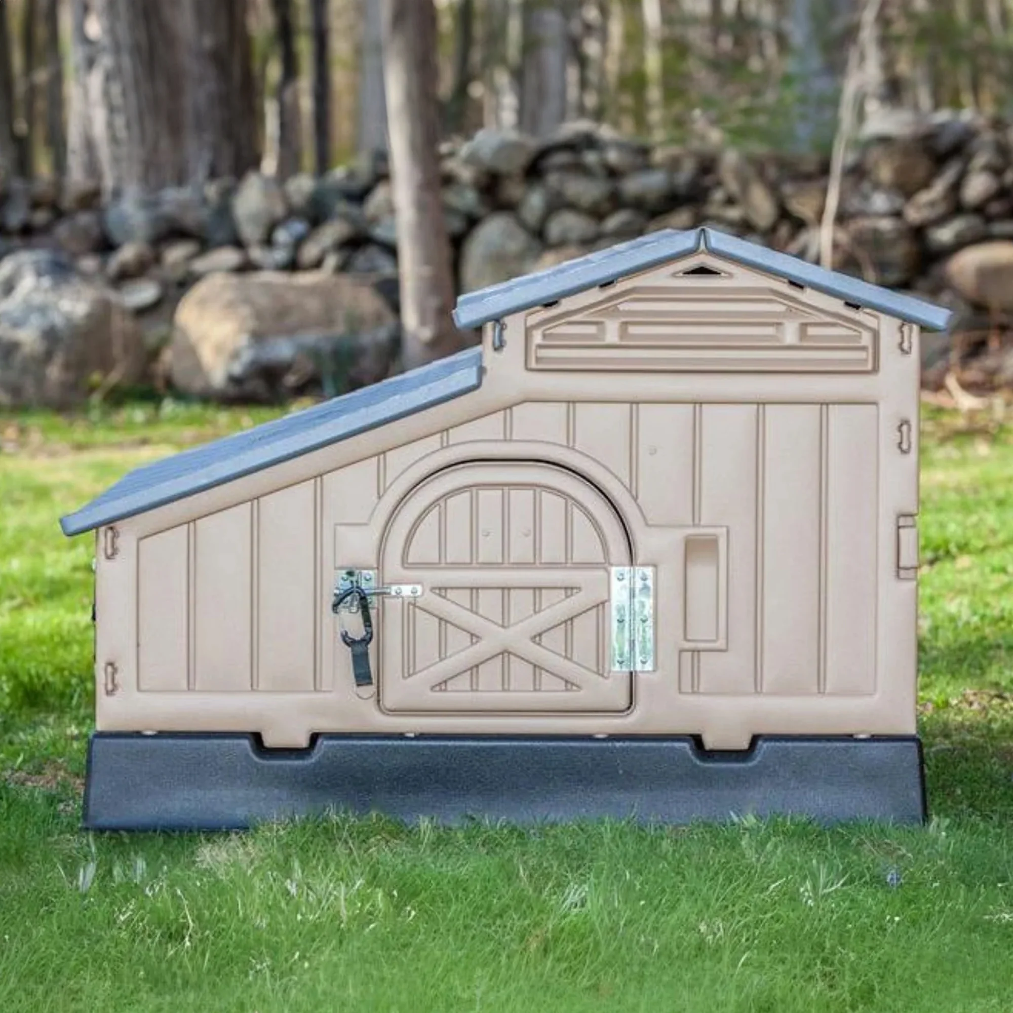 Snap Lock Formex Chicken Coop, Standard Tan (Up to 4 Chickens) - Buy Pet Shop
